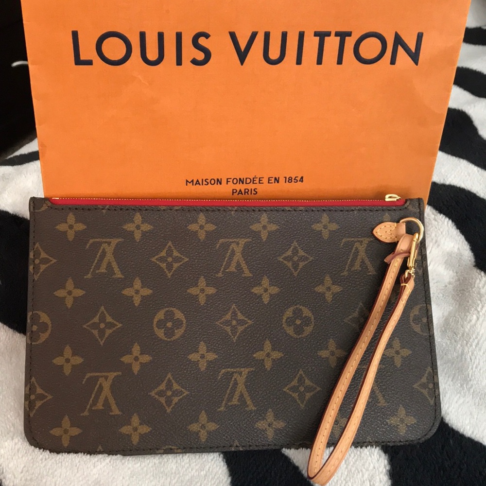 Louis Vuitton monogram wristlet MM